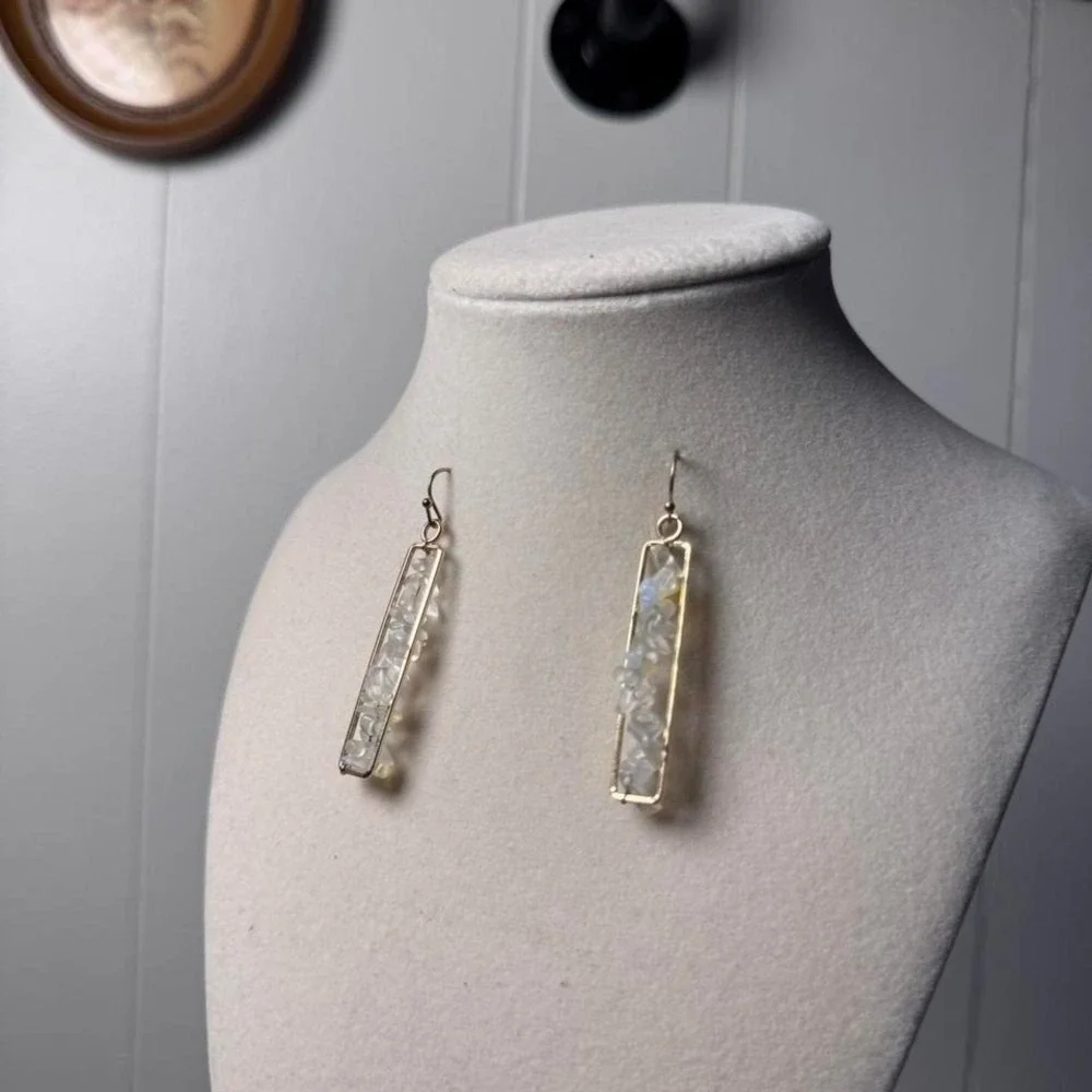 Gold Tone Rectangular Moonstone Chip Drop Dangle Earrings Boho Iridescent - Picture 6 of 8